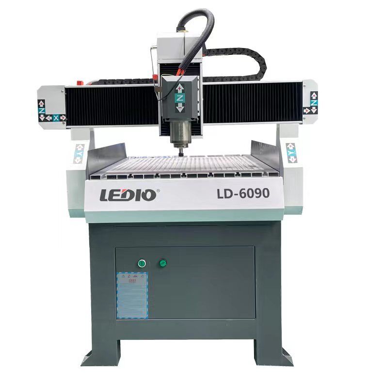 600x900 CNC Router Machine 1.5kw Water Cooling For Auto Drilling